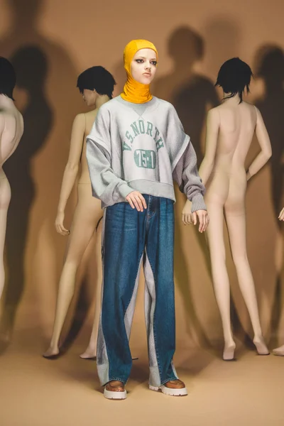 Look 26